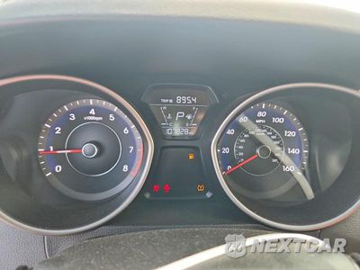 Zdjęcie 9 z 12 samochodu: 2016 HYUNDAI ELANTRA VALUE EDITION VIN:5NPDH4AE0GH791851 - miniatura