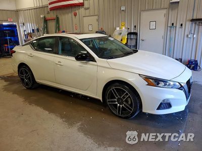 Czwarte zdjęcie samochodu z boku: 2021 NISSAN ALTIMA SR VIN:1N4BL4CW5MN315950 - miniatura
