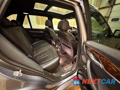 Zdjęcie 6 z 14 samochodu: 2015 BMW X5 XDRIVE35D VIN:5UXK54C5XF0N05620 - miniatura