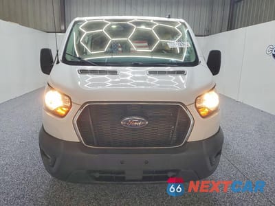 Piąte zdjęcie samochodu w środku: 2023 FORD TRANSIT 250 DELIVERY VAN VIN:1FTBR1Y87PKA85772 - miniatura