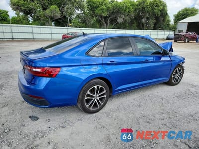 Trzecie zdjęcie samochodu z tyłu: 2024 VOLKSWAGEN JETTA SPORT VIN:3VWBM7BUXRM000424 - miniatura