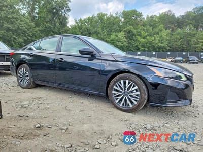 Czwarte zdjęcie samochodu z boku: 2026 NISSAN ALTIMA SV VIN:1N4BL4DV6TN325729 - miniatura