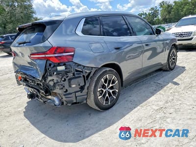 Trzecie zdjęcie samochodu z tyłu: 2025 BMW X3 30 XDRIVE VIN:5UX53GP06S9104260 - miniatura