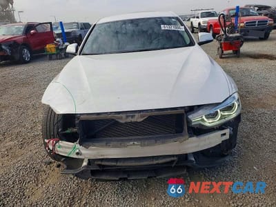 Piąte zdjęcie samochodu w środku: 2018 BMW 320 I VIN:WBA8E1G53JNU92150 - miniatura
