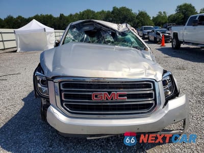 Piąte zdjęcie samochodu w środku: 2017 GMC YUKON XL C1500 SLT VIN:1GKS1GKC4HR249905 - miniatura