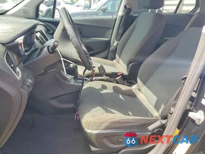 Zdjęcie 7 z 13 samochodu: 2019 CHEVROLET TRAX LS VIN:3GNCJKSB9KL354861 - miniatura