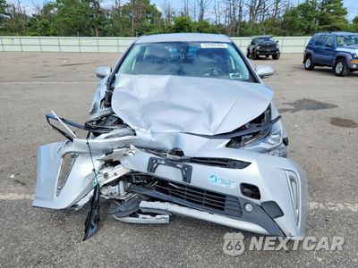 Piąte zdjęcie samochodu w środku: 2021 TOYOTA PRIUS LE AWD-E VIN:JTDL9MFU8M3028332 - miniatura