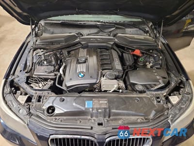 Zdjęcie 11 z 12 samochodu: 2010 BMW 528 XI VIN:WBANV1C58AC389357 - miniatura