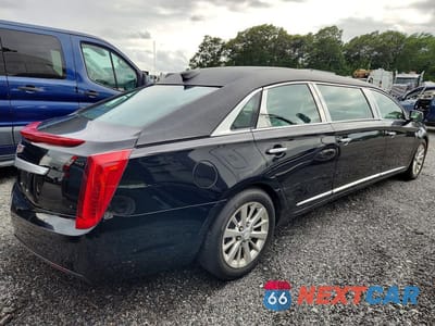 Trzecie zdjęcie samochodu z tyłu: 2017 CADILLAC XTS LIMOUSINE VIN:2GEXG6U30H9550339 - miniatura