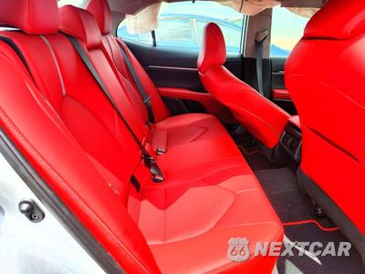 Zdjęcie 10 z 12 samochodu: 2022 TOYOTA CAMRY XSE VIN:4T1K61BK5NU047922 - miniatura