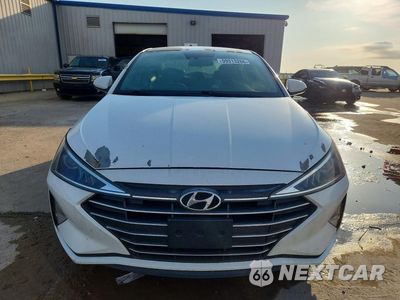 Piąte zdjęcie samochodu w środku: 2019 HYUNDAI ELANTRA SEL VIN:5NPD84LF9KH457008 - miniatura