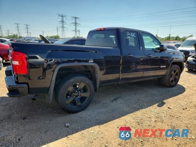 Trzecie zdjęcie samochodu z tyłu: 2017 GMC SIERRA K1500 VIN:1GTV2LEC2HZ384455 - miniatura