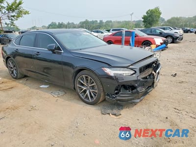 Czwarte zdjęcie samochodu z boku: 2018 VOLVO S90 T6 MOMENTUM VIN:LVY992MK1JP024703 - miniatura