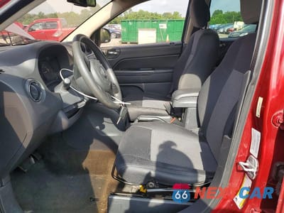Zdjęcie 7 z 13 samochodu: 2014 JEEP COMPASS SPORT VIN:1C4NJCBB8ED566796 - miniatura