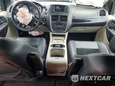 Zdjęcie 8 z 14 samochodu: 2017 DODGE GRAND CARAVAN SXT VIN:2C4RDGCG9HR637404 - miniatura