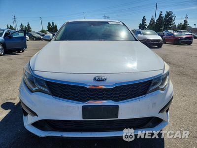 Piąte zdjęcie samochodu w środku: 2019 KIA OPTIMA LX VIN:5XXGT4L33KG341266 - miniatura
