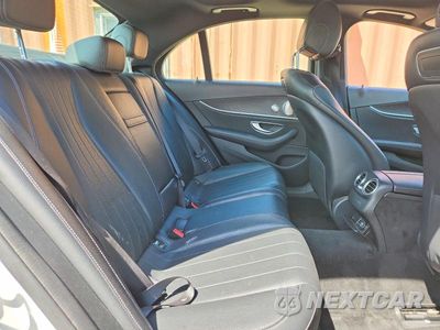 Zdjęcie 10 z 12 samochodu: 2019 MERCEDES-BENZ E 300 4MATIC VIN:WDDZF4KB3KA550534 - miniatura