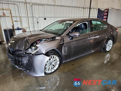 2019 TOYOTA CAMRY HYBRID XLE 4T1B21HK1KU513862 - główne zdjęcie licytacji z USA - miniatura