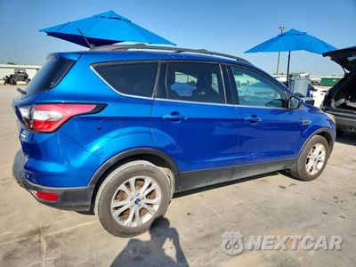 Trzecie zdjęcie samochodu z tyłu: 2018 FORD ESCAPE SEL VIN:1FMCU0HD6JUA59875 - miniatura
