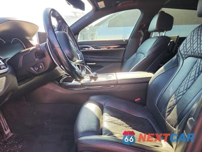 Zdjęcie 7 z 12 samochodu: 2018 BMW 750 XI VIN:WBA7F2C50JG424686 - miniatura
