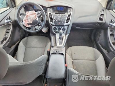 Zdjęcie 8 z 12 samochodu: 2014 FORD FOCUS SE VIN:1FADP3K23EL436981 - miniatura
