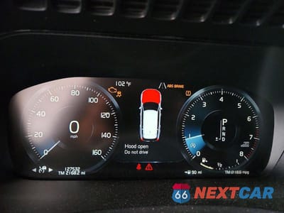 Zdjęcie 9 z 13 samochodu: 2017 VOLVO XC90 T6 VIN:YV4A22PK0H1134107 - miniatura