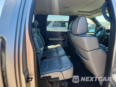 Zdjęcie 10 z 12 samochodu: 2006 LINCOLN MARK LT VIN:5LTPW18526FJ03992 - miniatura