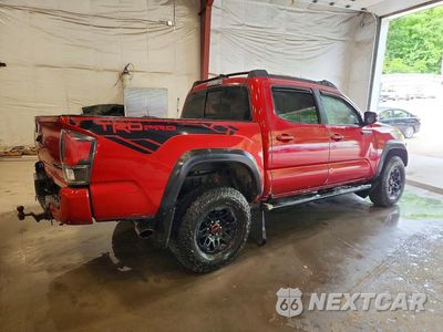 Trzecie zdjęcie samochodu z tyłu: 2017 TOYOTA TACOMA TRD PRO VIN:5TFCZ5AN8HX084663 - miniatura