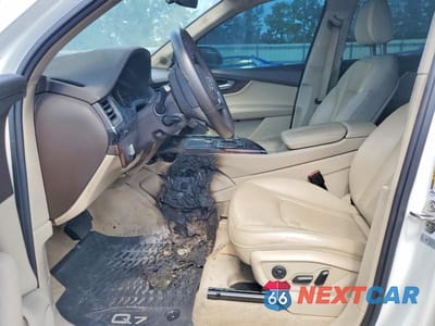 Zdjęcie 7 z 12 samochodu: 2018 AUDI Q7 PREMIUM PLUS VIN:WA1LAAF7XJD034262 - miniatura