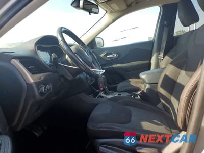 Zdjęcie 7 z 12 samochodu: 2015 JEEP CHEROKEE LATITUDE VIN:1C4PJLCB9FW737083 - miniatura