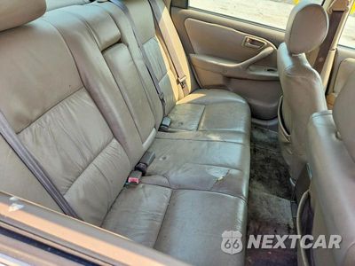 Zdjęcie 10 z 12 samochodu: 2000 TOYOTA CAMRY LE VIN:JT2BG22K5Y0400994 - miniatura