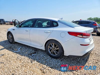 Drugie zdjęcie samochodu z przodu: 2019 KIA OPTIMA LX VIN:5XXGT4L37KG346115 - miniatura
