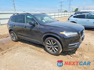 Czwarte zdjęcie samochodu z boku: 2017 VOLVO XC90 T6 VIN:YV4A22PK6H1176071 - miniatura