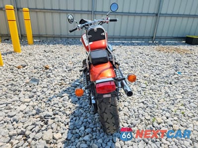 Czwarte zdjęcie samochodu z boku: 2006 HONDA VT750 C VIN:JH2RC44086M000711 - miniatura