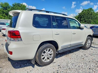 Trzecie zdjęcie samochodu z tyłu: 2021 TOYOTA LAND CRUISER BASE VIN:JTMCY7AJXM4097180 - miniatura