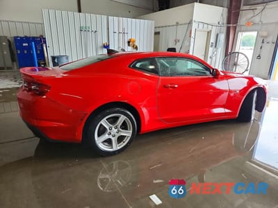 Trzecie zdjęcie samochodu z tyłu: 2021 CHEVROLET CAMARO LS VIN:1G1FB1RX0M0104867 - miniatura