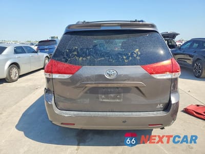Zdjęcie 6 z 13 samochodu: 2013 TOYOTA SIENNA LE VIN:5TDJK3DC3DS062127 - miniatura