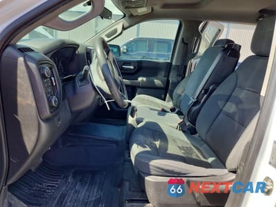 Zdjęcie 7 z 12 samochodu: 2019 CHEVROLET SILVERADO K1500 VIN:3GCPYAEH5KG170722 - miniatura