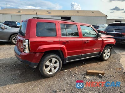 Trzecie zdjęcie samochodu z tyłu: 2014 JEEP PATRIOT LATITUDE VIN:1C4NJRFB9ED629983 - miniatura