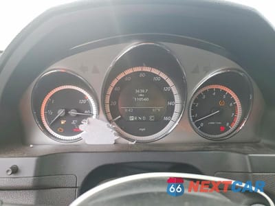 Zdjęcie 9 z 13 samochodu: 2009 MERCEDES-BENZ C 300 4MATIC VIN:WDDGF81X49R079727 - miniatura