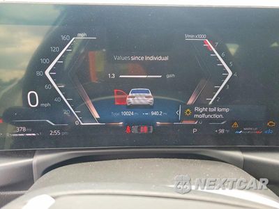 Zdjęcie 9 z 13 samochodu: 2024 BMW 330I VIN:3MW69FF04R8E04154 - miniatura