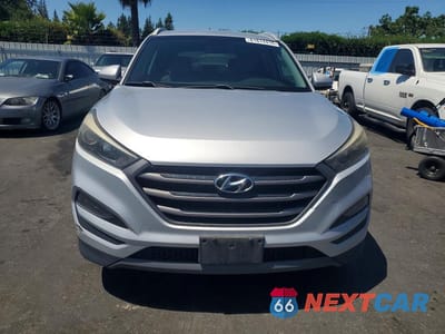 Piąte zdjęcie samochodu w środku: 2016 HYUNDAI TUCSON ECO VIN:KM8J33A23GU156951 - miniatura