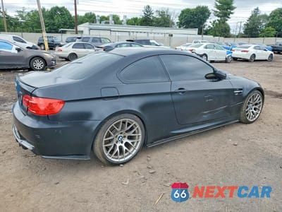 Trzecie zdjęcie samochodu z tyłu: 2012 BMW M3 VIN:WBSKG9C53CE798123 - miniatura