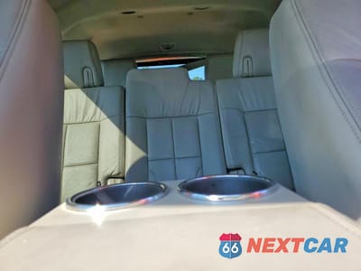Zdjęcie 10 z 13 samochodu: 2011 LINCOLN NAVIGATOR VIN:5LMJJ2J51BEJ06284 - miniatura
