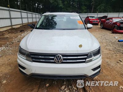 Piąte zdjęcie samochodu w środku: 2019 VOLKSWAGEN TIGUAN SE VIN:3VV3B7AX7KM129415 - miniatura