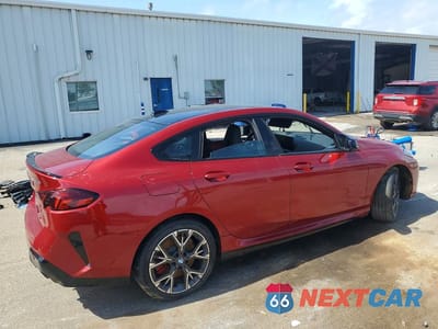 Trzecie zdjęcie samochodu z tyłu: 2025 BMW M235XI VIN:WBA33GG03S7S10599 - miniatura