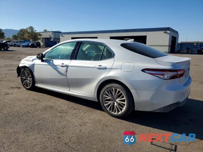 Drugie zdjęcie samochodu z przodu: 2019 TOYOTA CAMRY XLE VIN:4T1B11HK2KU785579 - miniatura