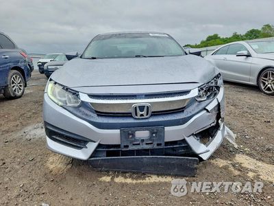 Piąte zdjęcie samochodu w środku: 2017 HONDA CIVIC LX VIN:19XFC2F50HE227742 - miniatura