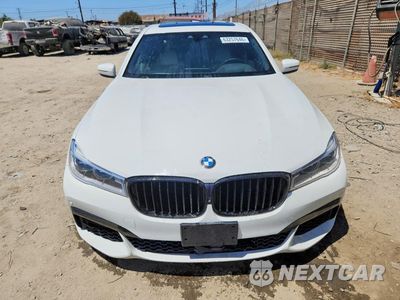 Piąte zdjęcie samochodu w środku: 2016 BMW 750 XI VIN:WBA7F2C57GG417114 - miniatura