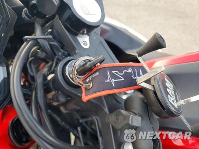 Zdjęcie 8 z 9 samochodu: 2015 YAMAHA YZFR3 VIN:MH3RH06Y0FK009907 - miniatura